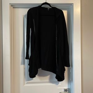 Lightweight hoodie with mild pilling